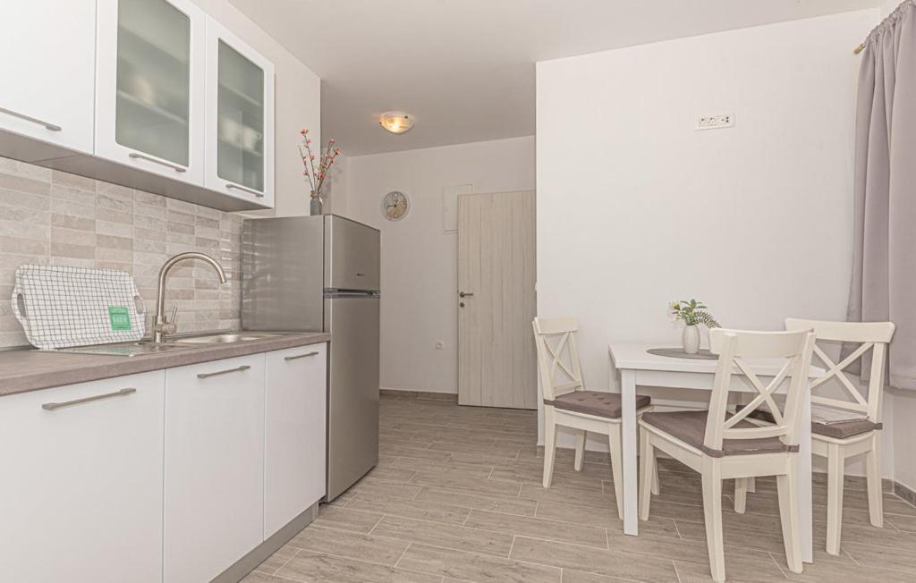 Apartments Kostelic Murter Cameră foto